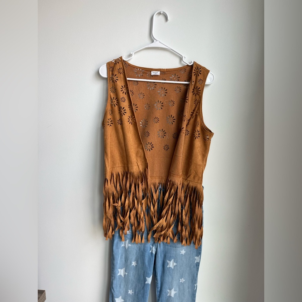 70’s Hippie Tassel Vest // perfect for 70s themed party / dressing up